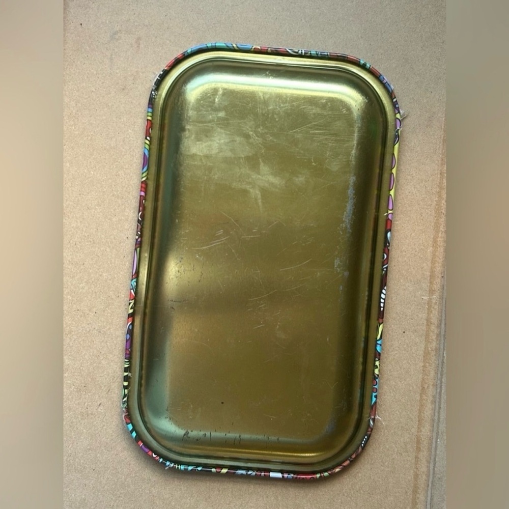 Metal Trays with PCV Soft Magnetic Lid Trippy Rolling Tray with Lid Home Storage - Picture 3 of 9